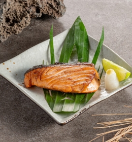 Cá Hồi ( nướng muối / Teriyaki )